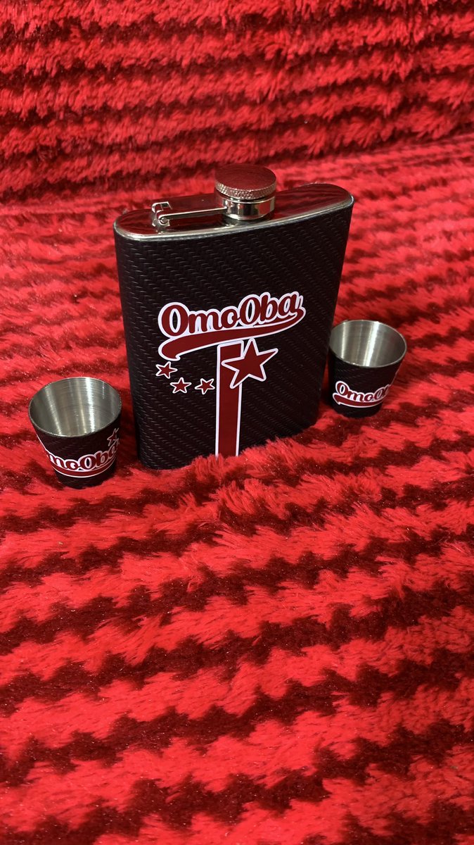 DigitProNG's tweet image. Customize items for your loved ones as a gift for their birthdays, anniversaries and more!
.
Check out our customized Liquor flask 😍😍😍
.
Please *DM* or *WhatsApp* (08068925884) to Place your order 🙌
#customize 
#digitpro_studios
@Digitpro 📸  Photo Gift Items 🎁