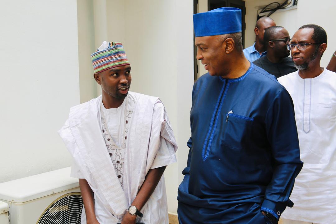 Bulama8976's tweet image. Strategic Members of the PDP National Technical Committee on Electronic Registration met with H.E. @bukolasaraki yesterday in Abuja.

E-Registration starts on the 9th of August. Hopefully you guys will come join us as we strive to bring power back to the people. #JoinPDP