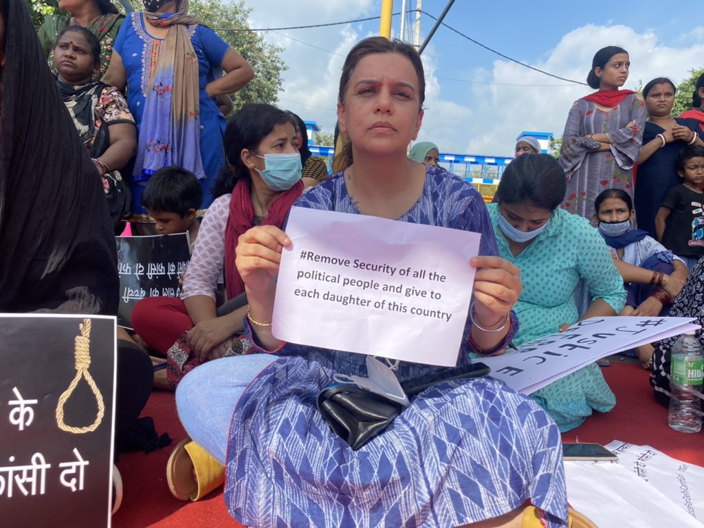 yogitabhayana's tweet photo. न्याय होने तक हमारा संघर्ष जारी रहेगा !!
#JusticeForDelhiCanttGirl https://t.co/wHxzBSrknz