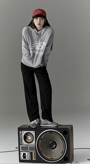 iu pics 🌼 (@iu_pics) on Twitter photo 