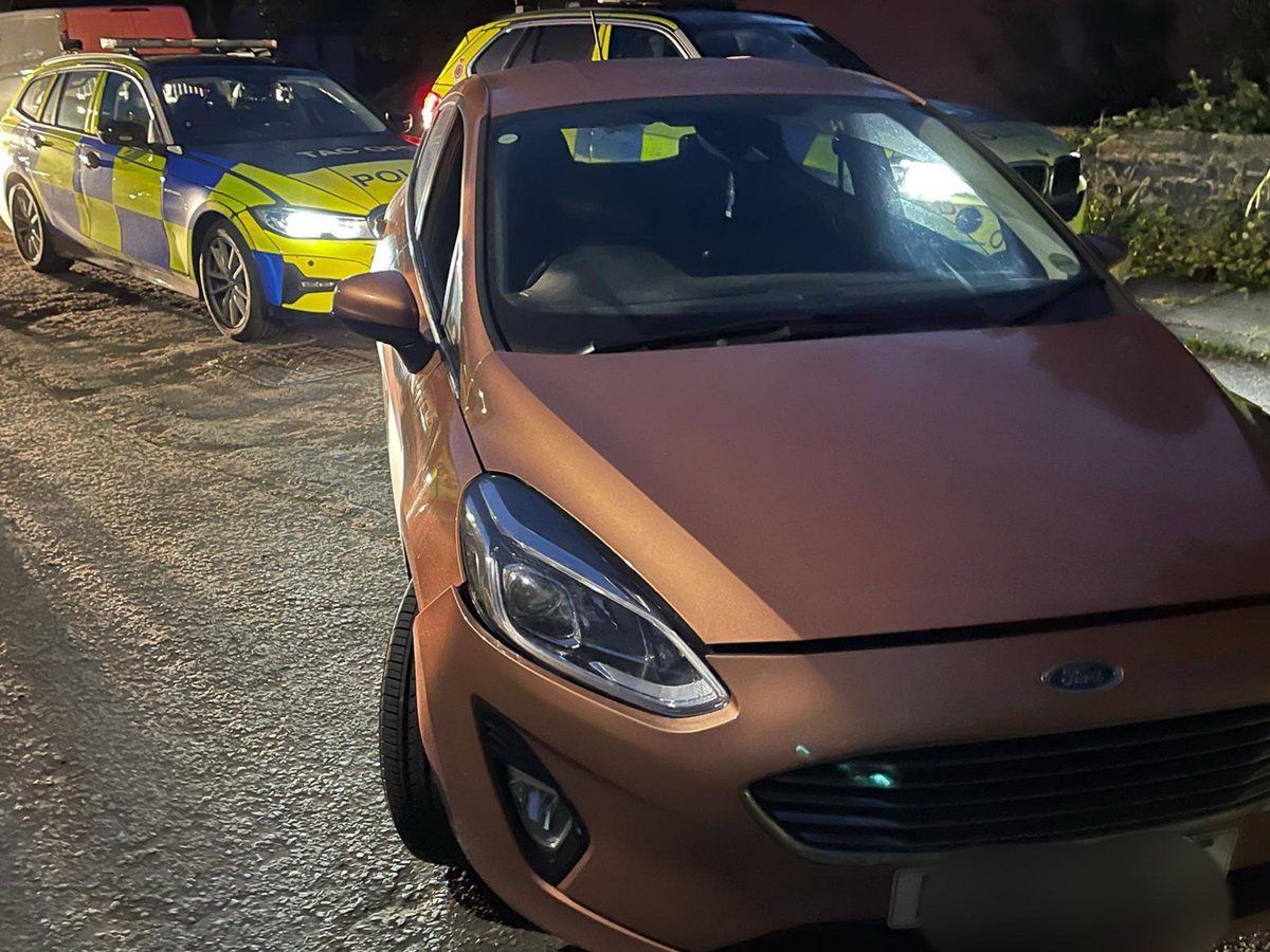 LancsRoadPolice's tweet photo. This vehicle failed to stop for #HO56 in Lancaster in the early hours and was pursued. The vehicle was abandoned on Dorrington Road. The driver made off but didn’t get far, he was located by @LancsPolDogUnit hiding in a garden. Tasty treat for pooch and driver arrested. #T1TacOps https://t.co/R1AbLg8J8p