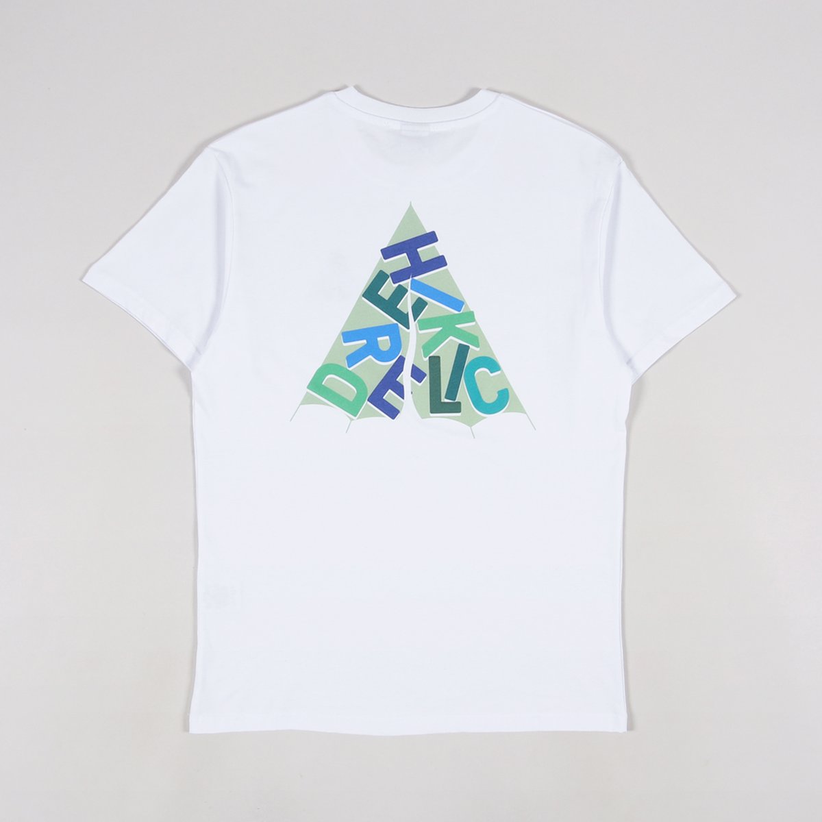 RobertLomas82's tweet image. New tee design for the @hikerdelic collaboration with @workingclass_uk 😃

The perfect tee for a summer festival, camping trip or chilling in the garden 🏕🌞👌🏻

Available now at workingclassheroes.co.uk