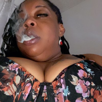 therealnutinice's tweet photo. #NewProfilePic https://t.co/aO7WwUuDb4