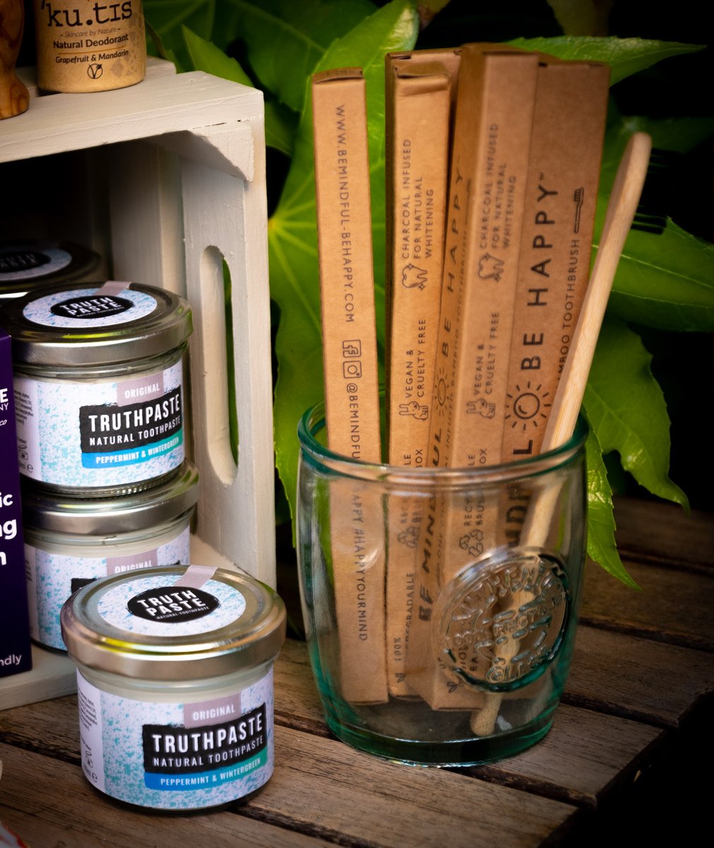 RefillRewind's tweet photo. We sell a wide range of bamboo products, including razors, cutlery, toothbrushes, toilet paper and reusable straws. All of our products are made from sustainable bamboo that gets replanted after harvest. Come and pay us a visit this Saturday to join the Refill Rewind revolution! https://t.co/NdDNHZojM1