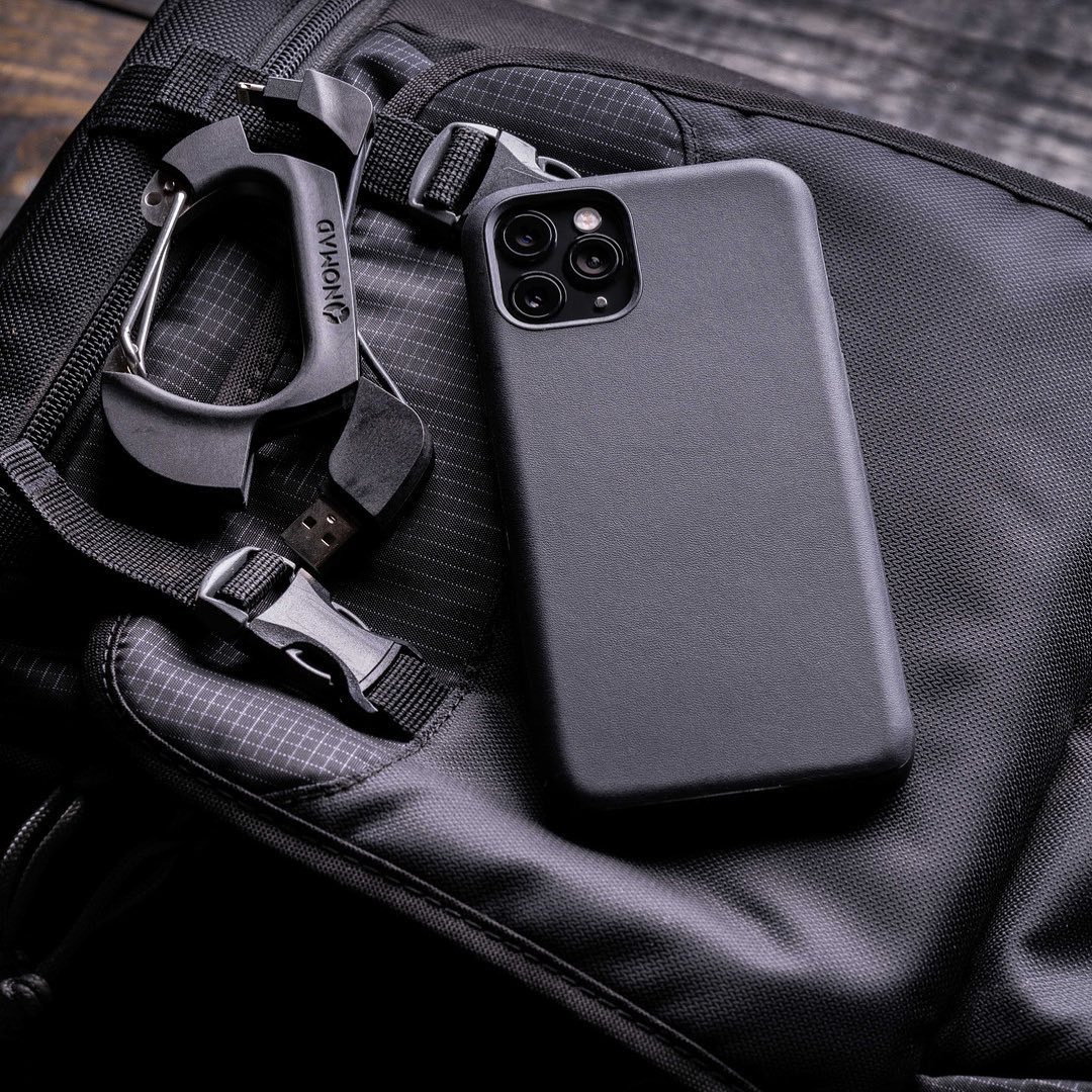 Debonair_Men's tweet photo. Based in #California, #Nomad combines hi-tech with #traditional #leathers. Your Nomad #phonecase won’t just put you in instant touch with the world - it will also be a statement of who you are. Get your #adventurer #gear today.

Learn more on #Debonair
https://t.co/v8JThdExmU https://t.co/U8Nz6eeLdd
