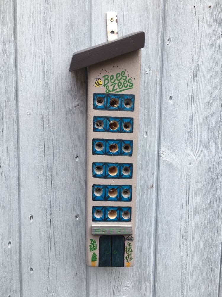 InvokalInk's tweet photo. Bees &amp; Zees - Bee hotels! Handmade, reclaimed wood. Designed to be a resting or nesting spot for some of Britain's 270 different bee species, 250 of which are solitary bees! 
https://t.co/HvdEBnrkVQ
#Bee #Bumblebee #BeeHotel #InsectHotel #Nature #Wildlife #Pollinators #Garden https://t.co/qqSa1ttj3Y