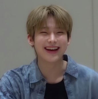 foxiesunoo's tweet photo. our prettiest boy sunoo <3 https://t.co/q9QnbCUNZP