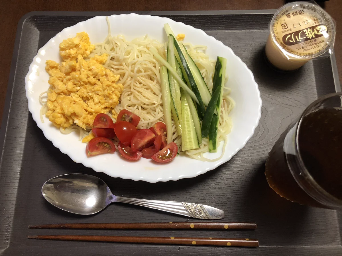夕飯担当は小5の息子！用意から配膳まで一人で行う姿に感動！