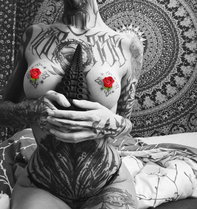 Come, come get some 🌼 https://t.co/JJC0pWbqrX  #onlyfansgirl #inkedgirl #contentcreation https://t.c<a href="/tag/inkedgirl"class="tags"><span>#inkedgirl</span></a><a href="/tag/onlyfansgirl"class="tags"><span>#onlyfansgirl</span></a><a href="/tag/contentcreation"class="tags"><span>#contentcreation</span></a>