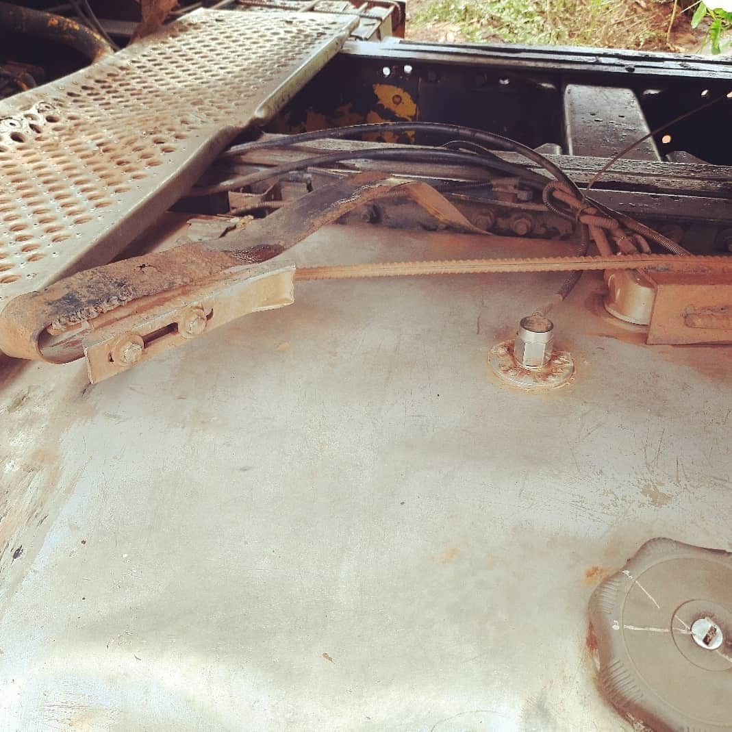 CherifAExpress's tweet photo. #Cherif_A_Security
Installation d'un système tracking et de gestion de carburant sur camion.👌
Contactez-nous et faites installer le votre :
📞624074747 / 661074747
📧commercial@cherifaexpress.net
#cherifaexpress #Géolocalisation #tracking #OBC #Guinée https://t.co/NfxYfpyvud