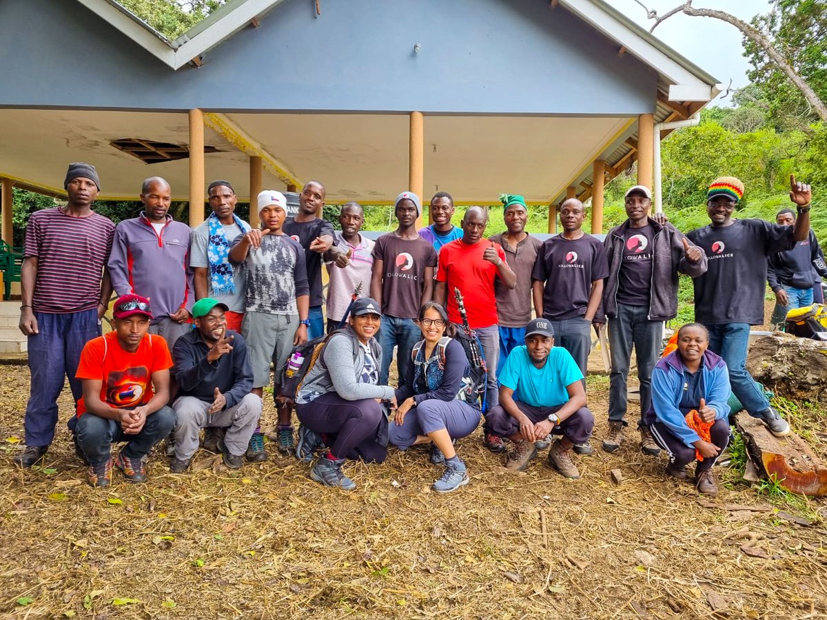 followalicecom's tweet photo. Thank you Bobby & Anusia for an unforgettable experience climbing Kilimanjaro with our team in Tanzania! Memories that will last a lifetime. 🇹🇿❤️
#sevensummit #followalice #kilimanjaro #travelwithfriends #trekking https://t.co/zlgwtkFxkX