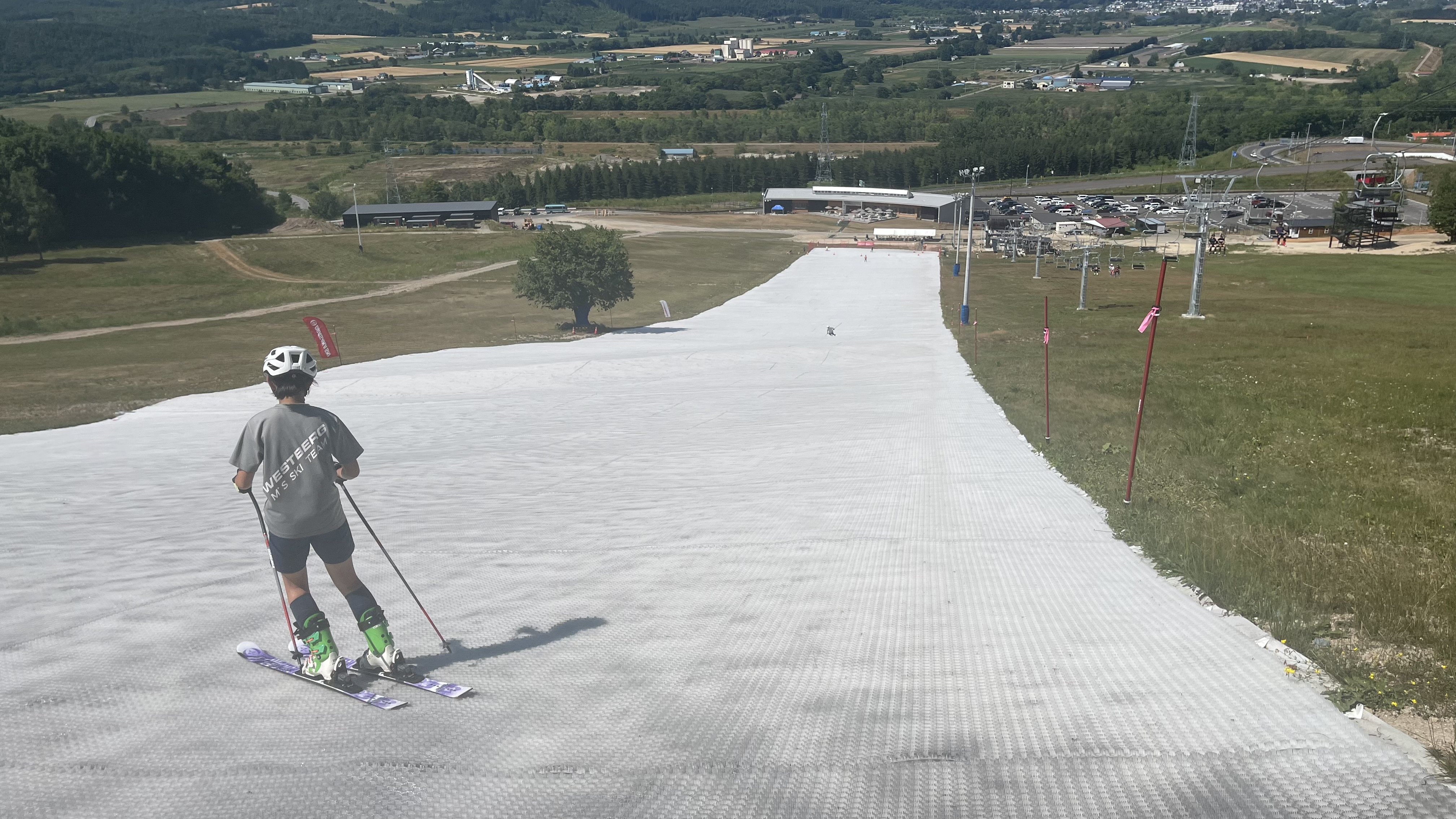気ままなおやじの趣味 Kimamana Oyaji No Hobby 北海道のサマーゲレンデで 夏スキーしましょう 道の駅遠軽 T Co Tzekuixouy 夏スキー サマーゲレンデ 北海道 遠軽 ロックバレースキー場 Summer Slope Ski Snowboarding Summerslope