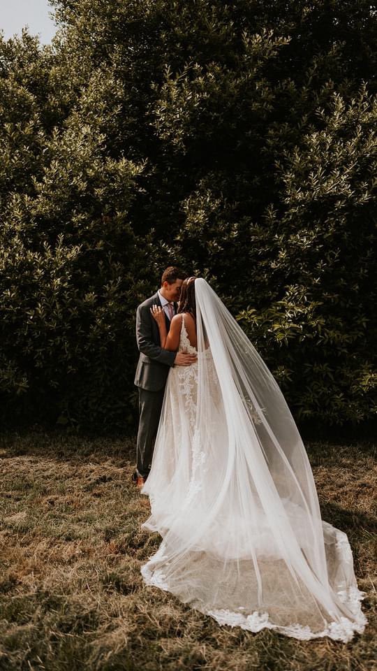 DollyHPN's tweet photo. Honestly I canβt see the wedding spam finishing anytime soon & Iβm not sorry
πππππππππππ
The most perfect day π€πΎπ°π»ββοΈπ€
#rusticwedding #countrywedding #bride #pronovias #countrybride #weddingstyle https://t.co/Ck9urGMlYj