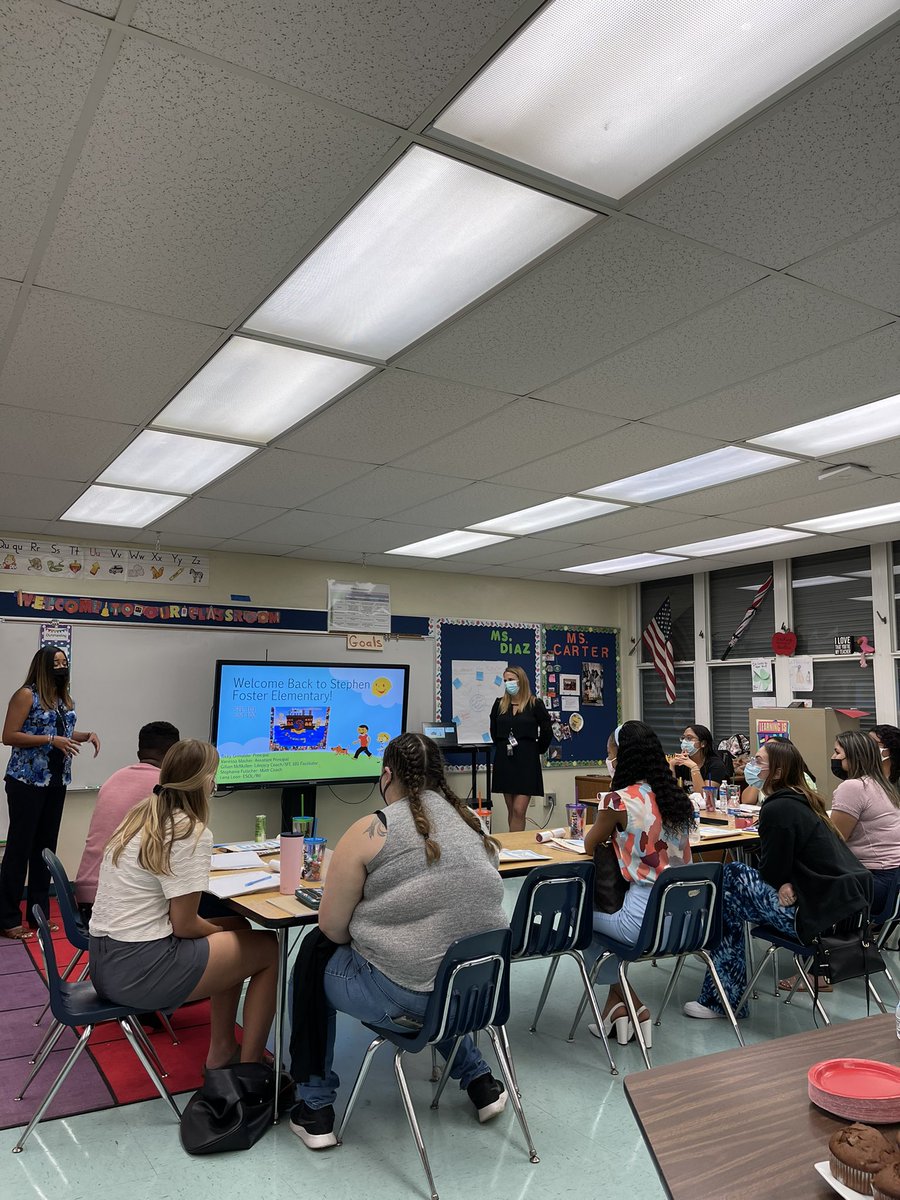 sfoster_es's tweet photo. Kicking off our new teacher learning community, “SFE 101”, for our 1st and 2nd year teachers. @browardk12teach #GoodtoGreat #Strivefor65 #OntheRoadtoAwesome https://t.co/2Ej2h9r15p