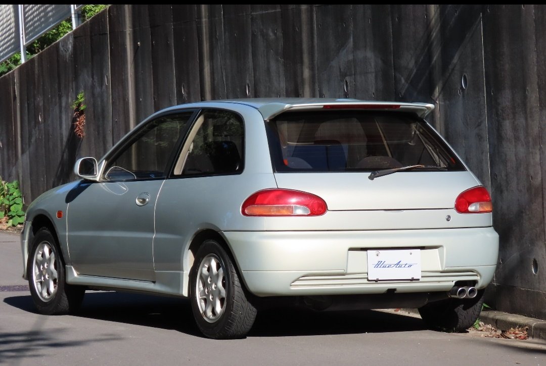 ﾇﾃｼﾞｧ V Twitter ミラージュサイボーグの新着中古車を発掘 走行は46 000キロ 5mtの個体 近年滅多に中古車が出てこないca ミラージュ 今回1 6lスポーツモデルサイボーグが出てきました ワンオーナーノーマル車で変更はダッシュボード中心のドリンクホルダーのみ