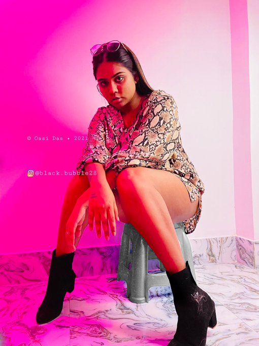 Watch Oasi Das's leaked NSFW photo on TwXstars