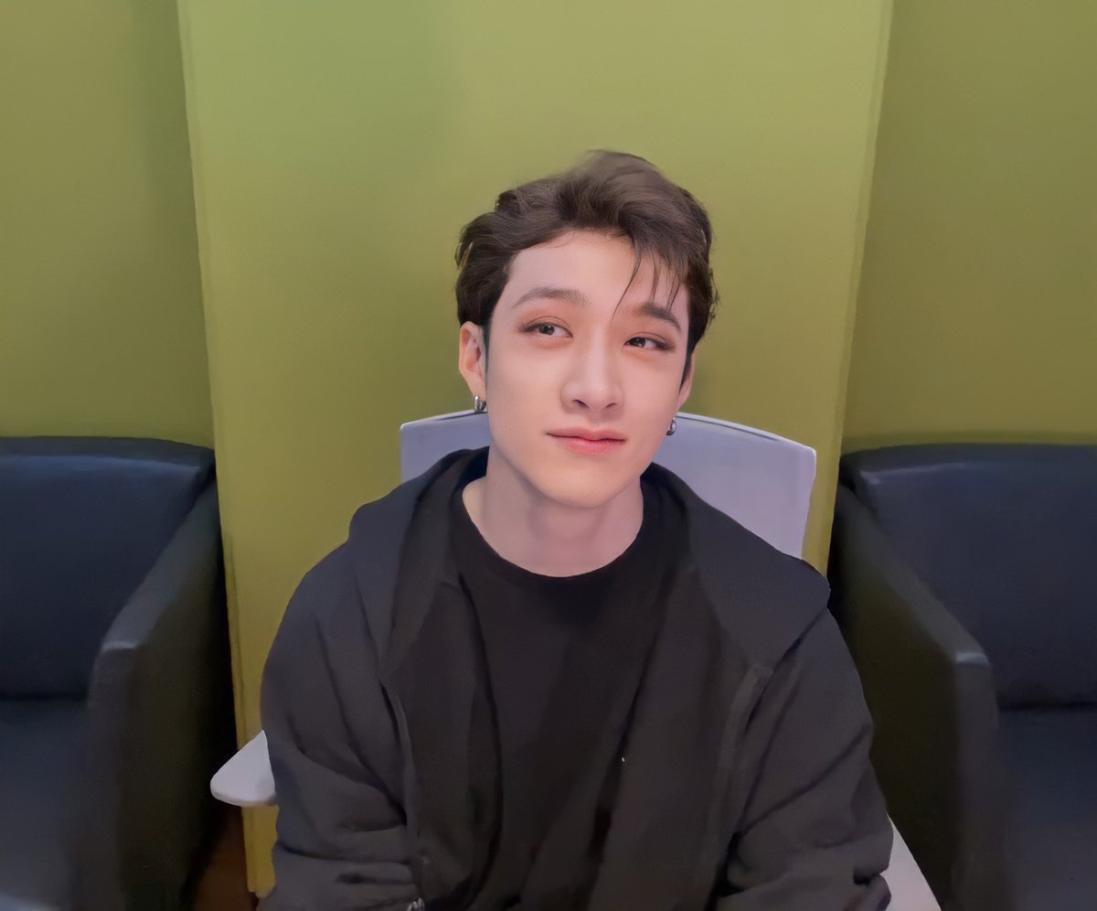 christxalra's tweet photo. BANG CHANNN BEST BOY, BANG CHAN BEST LEADER, I LOVE YOU!❤️ @Stray_Kids https://t.co/rM89MEl8YH
