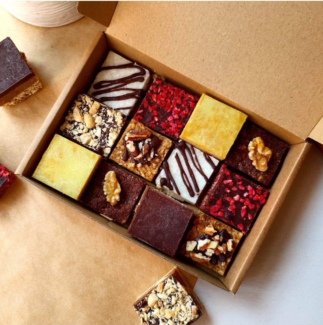 PurelySweetbyP's tweet photo. The Mega Mix Treat Box has landed!
Now available to order on line
10% off with the code MEGAMIX 
#tuesday #promotion #discount #chocolate #caramel #cake #veganfoodshare #raw #vegan #glutenfree #foodie #foodlover #veganfriendly #veganfood #glutenfree #plantbased #uk #healthyeating https://t.co/1fZflVPhqp