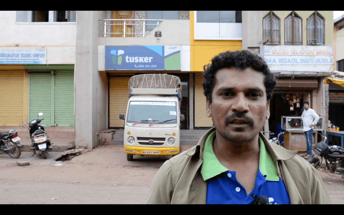 ShellFoundation's tweet photo. Did you know that rural India houses ~70% of the population? Tusker (@logistimo) have released new findings identifying and analysing the purchasing behaviour of LMD customers @FCDOGovUK @FCDOClimate @FCDOResearch #LMD #rurallogistics https://t.co/sQBHPyaVgS https://t.co/1DNRoFnJKG
