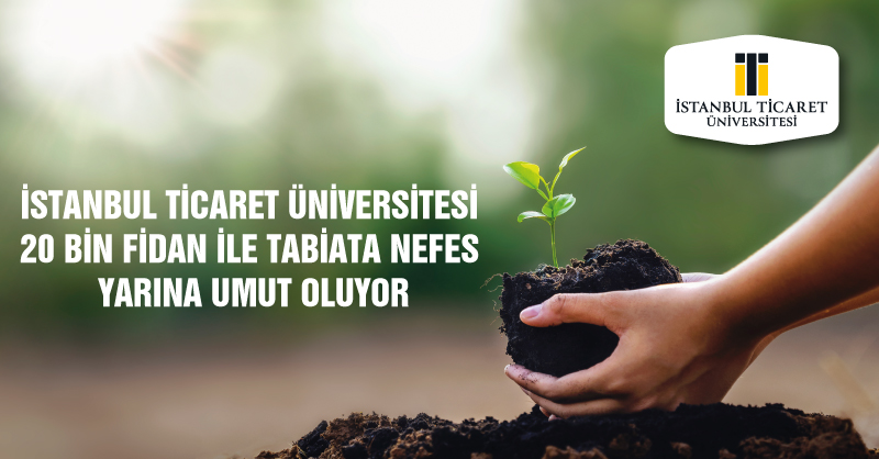 ticaretedutr's tweet photo. Ülkemizin birçok yerinde meydana gelen orman yangınlarını üzüntüyle karşılıyoruz. Üniversite olarak üstümüze düşeni yapmaya çalışıyor; mütevelli heyetimiz, akademik ve idari personelimiz, mezun ve mevcut öğrencilerimiz için toplam 20 bin fidan dikiyoruz.
https://t.co/0W7LVrnyDA https://t.co/QZj0bskNdq