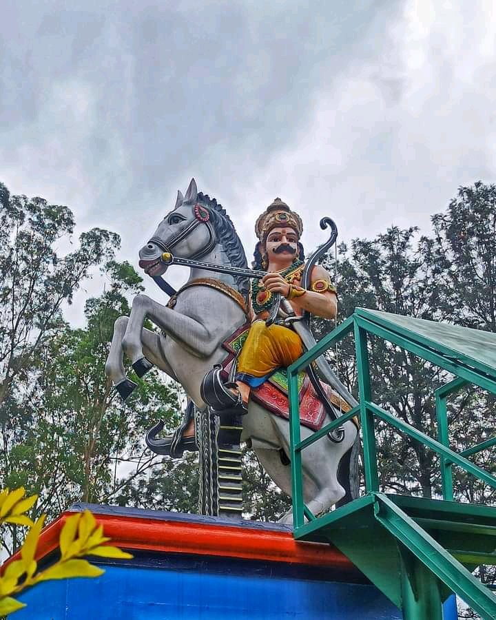 VettuvaGoundac1's tweet photo. மாவள்-மாபெரும் கொடையாளி
வேட்டுவன்-வேட்டுவ குடியை சார்ந்தவன்
ஆதன்-ஓரியின் தந்தை பெயர்
ஓரி- அவருடைய பெயர்

#மாவள்_வேட்டுவன்_ஆதன்ஓரி 100 https://t.co/arNMBpWbAV