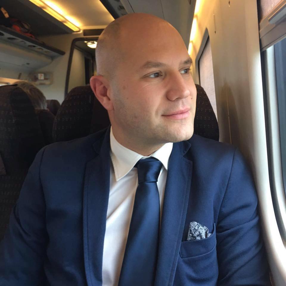 cfrancescosv's tweet photo. Vedi il post di Instagram di @francescoceraolo https://t.co/gh5NRmU2yU https://t.co/IvjCGSNbeH