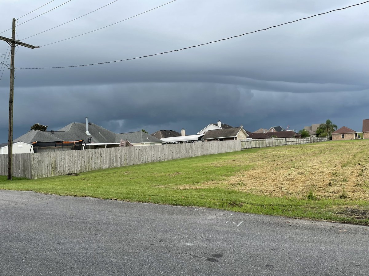 slepine17's tweet photo. @FOX8NOLA Louisiana weather #plaqueminesparish https://t.co/qIxre1nsBz