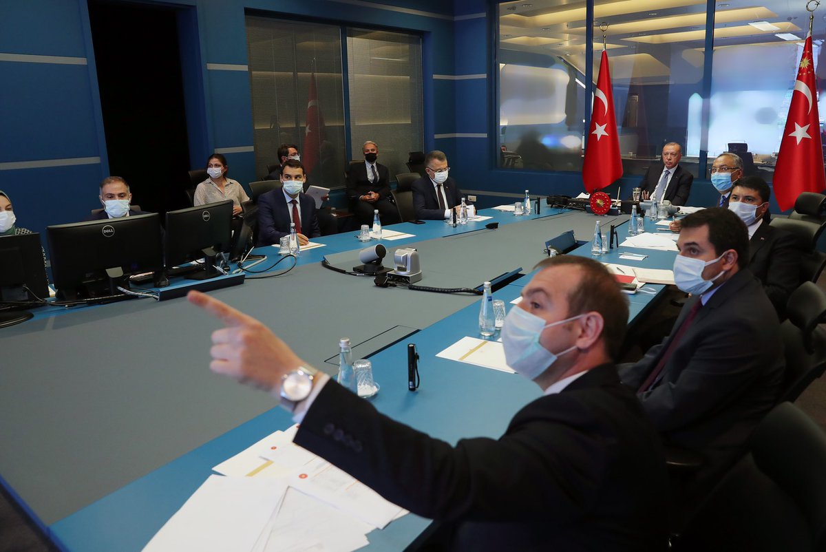 trpresidency's tweet photo. President @RTErdogan was briefed about the ongoing firefighting efforts at the Information Coordination Center of the Presidential Complex. https://t.co/lr1QcGniVW