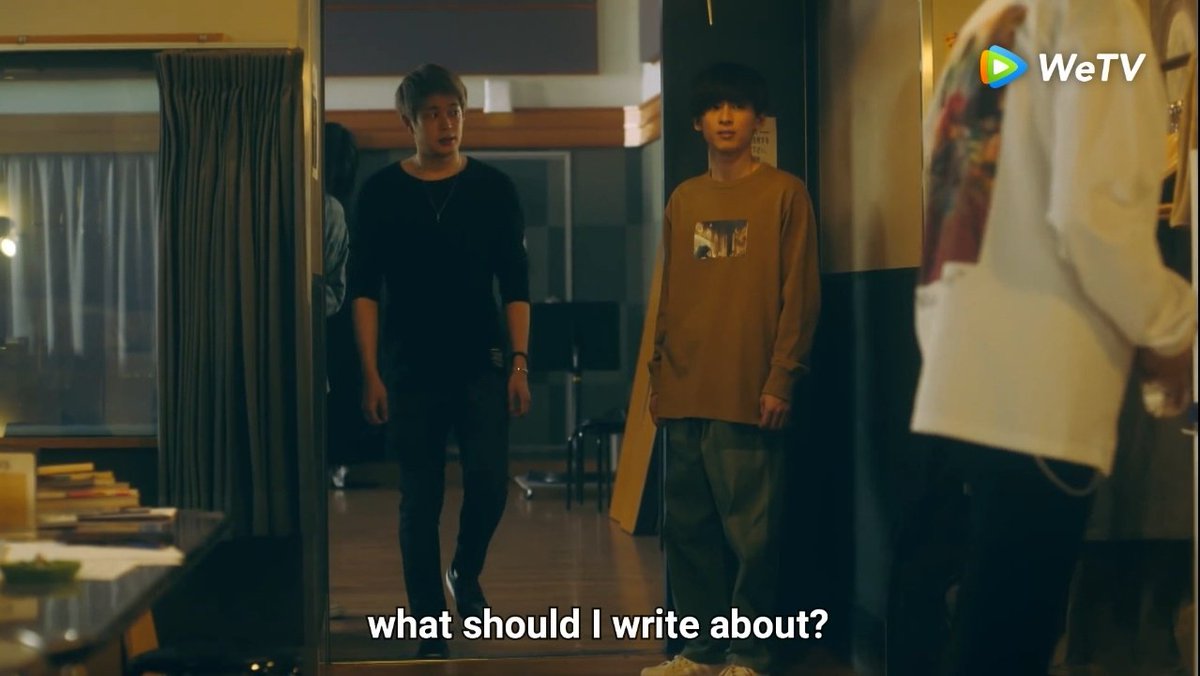 flag_wasuthorn's tweet photo. Haruki may be the oldest in the group, but Akihiko is actually the band's big brother. 🤣 #ドラマギブン #ギヴン #Given #GivenEP3 https://t.co/GPSccLRfAN