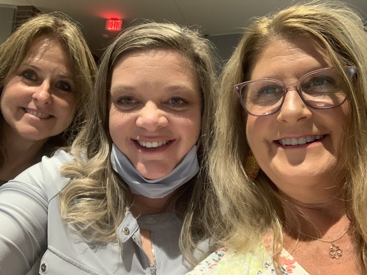 jeanicoach's tweet image. Day 2 of @SolutionTree PLC training!! #ExcitementLevel @WillisSchools @atplc @schultzshoutout @SarahSballew @LMuncherjee @mikemattos65