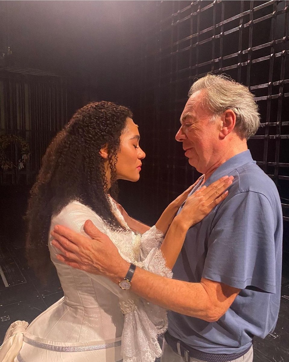 londontheatrereviews tweet media