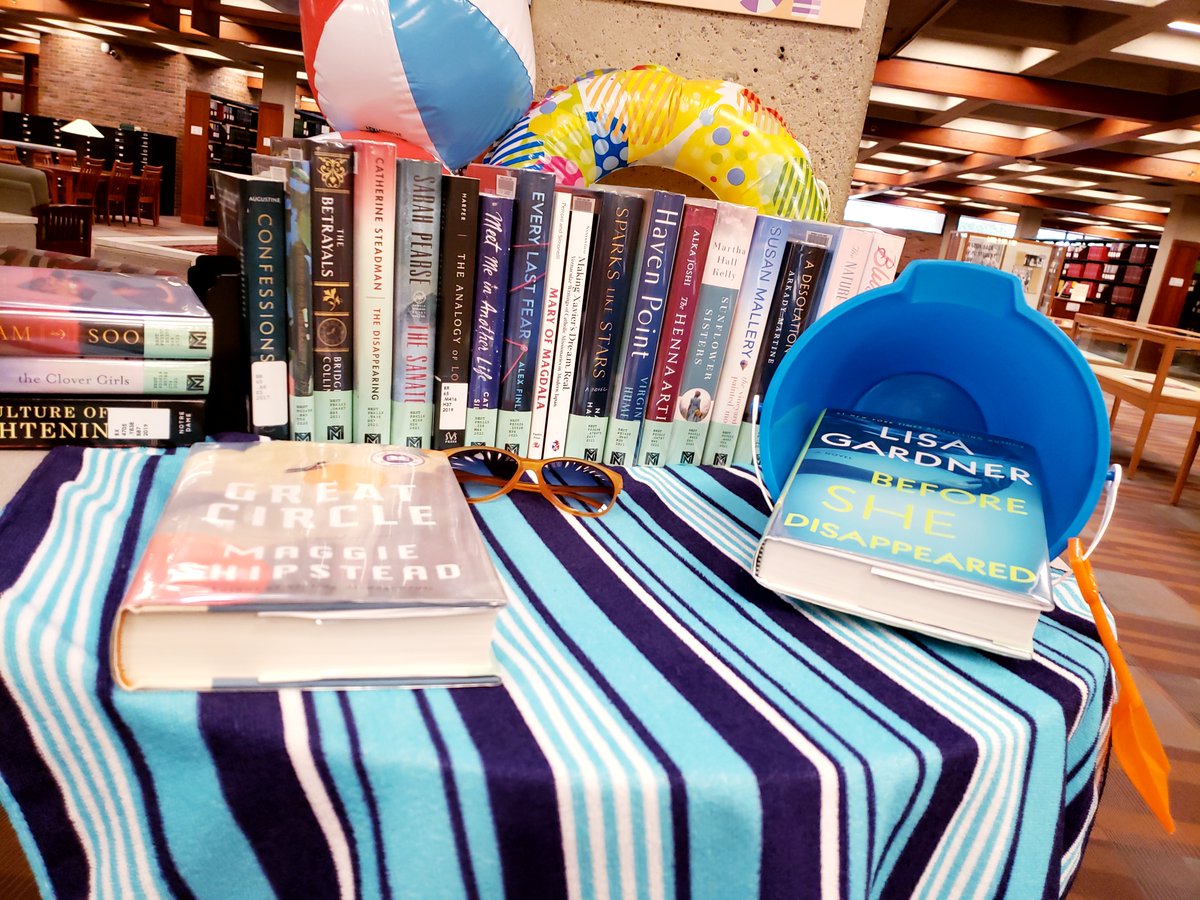 Library_PC's tweet photo. Make sure to stop in at the library and pick up a book from our Summer Reads display. We have lots of new releases perfect for the last month of summer break!  #PC2022 #PC2023 #PC2024 #PC2025 #ProvidenceCollege #Library #ProvidenceCollegeLibrary #PML #SummerReading #PCReads https://t.co/UHn8VGugib