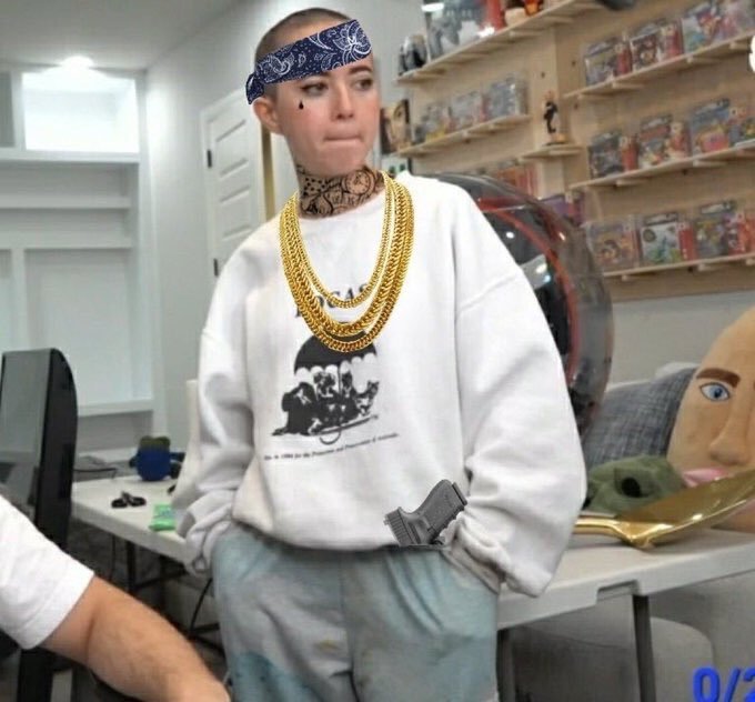 Bingo1TV's tweet photo. Fuck Mizkif he fell off, The hood watches Maya now https://t.co/7TZDevNMup