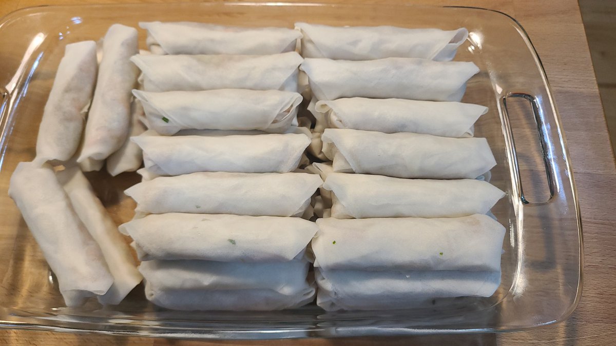 #everywhereworkplace making Thai rolls for national night out this evening while on some mid day conf calls. Neighbors are gonna love these! <a href="/GoIvanti/">Ivanti</a>