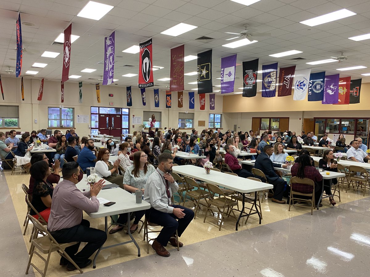 LockhartISD's tweet photo. LISD Board members, district leaders, and campus leaders welcomed new staff at the LISD New Employee Breakfast at LJHS this morning. Grateful to have such an impressive group of new team members to help us as we continue to build a legacy of excellence for our Lockhart Lions! https://t.co/ubM01TPye0
