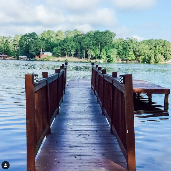 JacksonLakeLife's tweet photo. "Decks, docks, and flip flops."-- this should be your motto for the rest of the summer!

📸@mylakejacksonrental on Insta 
📍Jackson Lake, GA

#jacksonlake #jacksonlakega #jacksonlakelife #jacksonlakegeorgia #jacksonlakerealtor #lakejacksonga #buttscountyga #lakelife #georgia https://t.co/HLbiIHPjhr