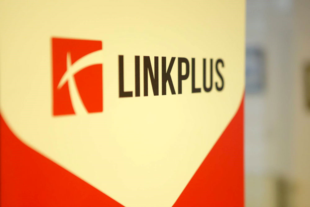 trailblazingmag's tweet image. Thank you  @Albana Laknori for sharing your experience with some of the major Kosovo startups with @trailblazingmag
lnkd.in/dnU4wRj

#evroTarget  #LLC Gjirafa, @Inc.LinkPlus IT #STIKK - Kosovo ICT Association