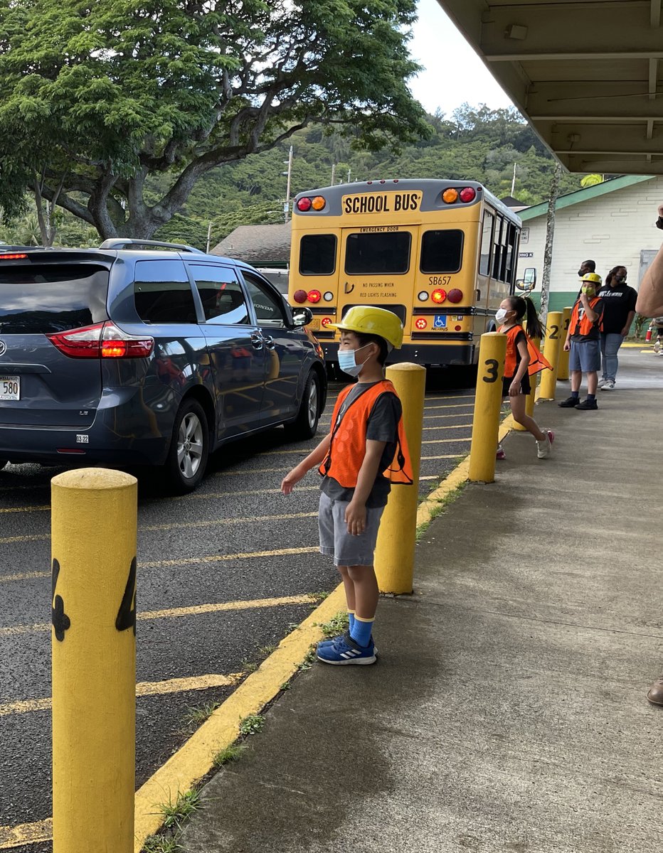 Ma'ema'e El. welcomed all students back for the first day of school today. Students, parents and staff are ready, excited and looking forward to a safe and successful school year!