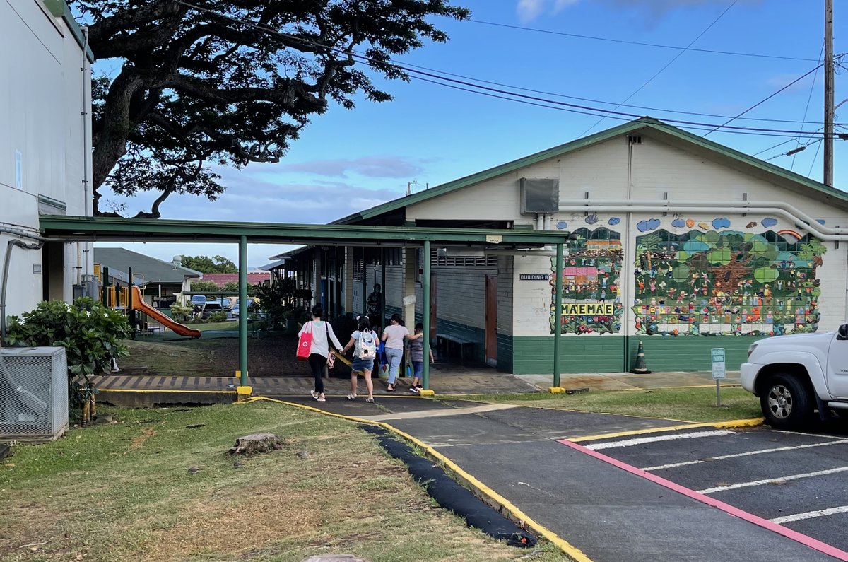 HIDOE808's tweet photo. Ma'ema'e El. welcomed all students back for the first day of school today. Students, parents and staff are ready, excited and looking forward to a safe and successful school year! https://t.co/ZFyIxPdxv7