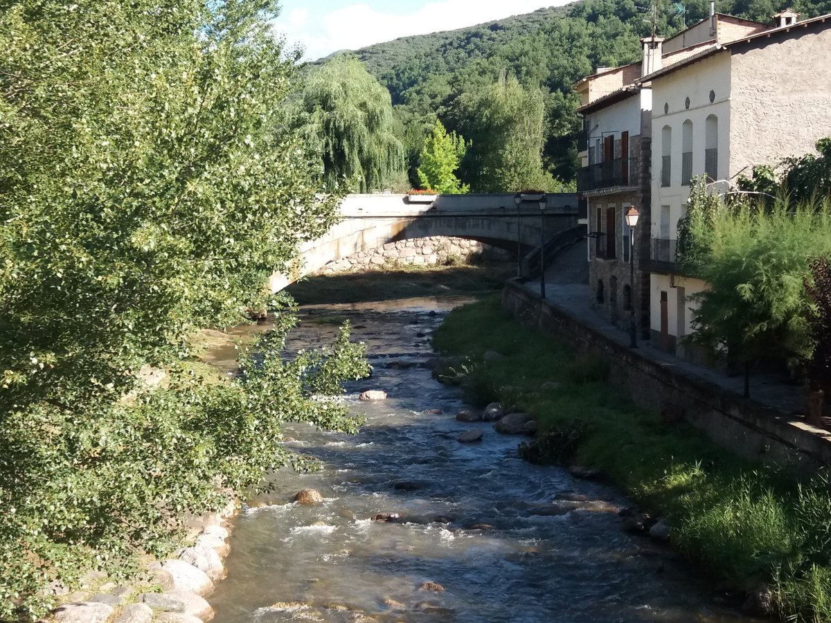 AssumptaFiguera's tweet photo. Racons !!
#Muntanya #Aigua #Summer #Senterada #Caminades #Excursions #AraLleida #PallarsJussà #VallFosca #Pyreenees #CasaLeonardo #Raconsde_Catalunya #IgersLleida #IgersCatalonia https://t.co/YnzWUfj8o0