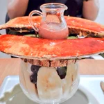 チョコバナナパフェのバナナがカニに見える!？キャラメリゼされた見た目に驚き!