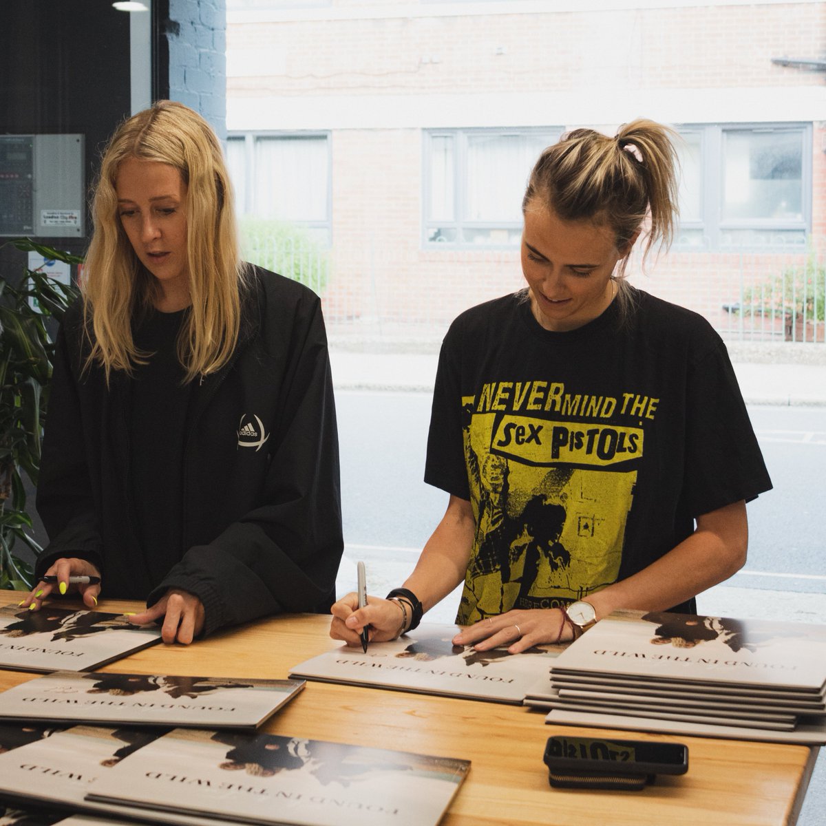 eliandfur's tweet photo. Put your records on!!!🎶 The signed vinyl is ready to ship! Only a few left in our store, but be quick! https://t.co/eZAdSF0Vyr
#FoundInTheWild https://t.co/vZT0x7RmKz