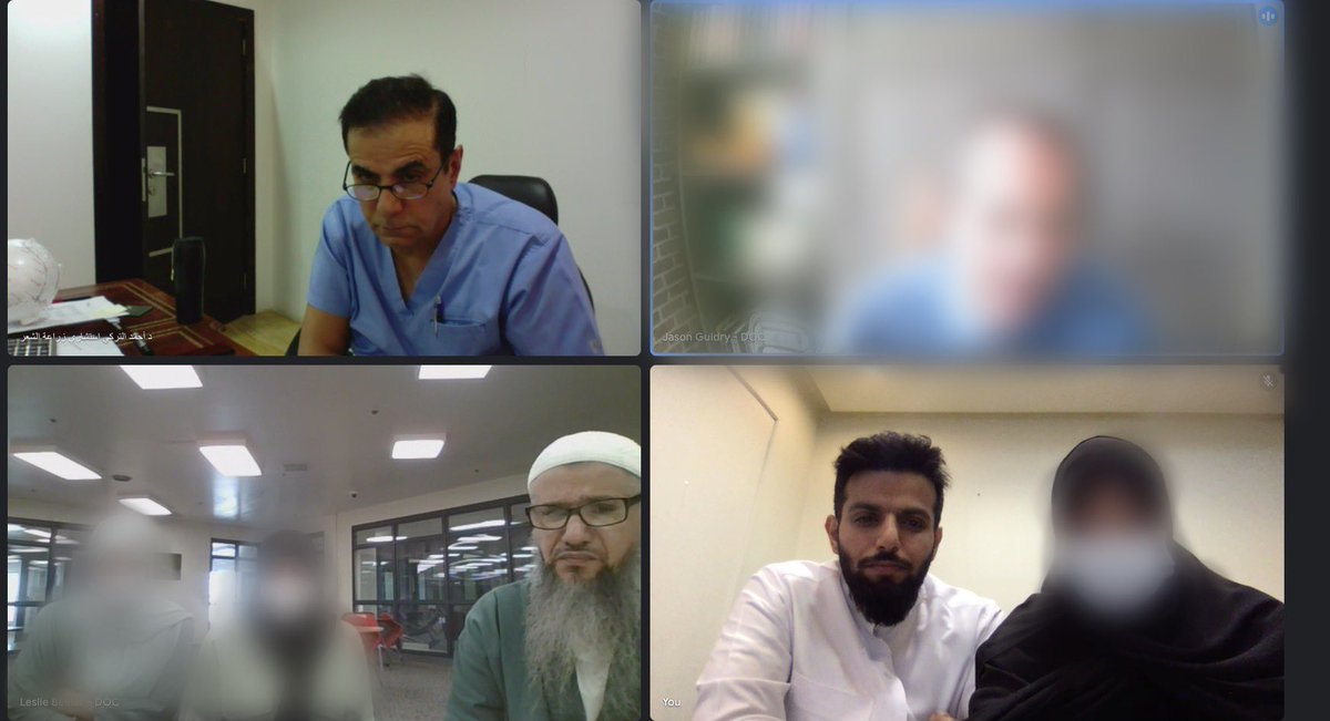 انتهت قبل قليل جلسة الافراج المشروط لوالدي #حميدان_التركي ولأول مره سمح لنا حضور الجلسة وتقديم كلمة نيابة عن والدنا .. سترفع مجريات الجلسة للمدعي العام وننتظر الآن قرار اللجنة