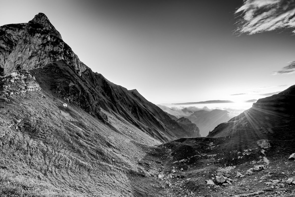 QaptureP's tweet photo. Which on is your do you like most? Color or BW? #landscapephotography #swissalps #sunset #hikingadventures https://t.co/0pyGzfwKtT