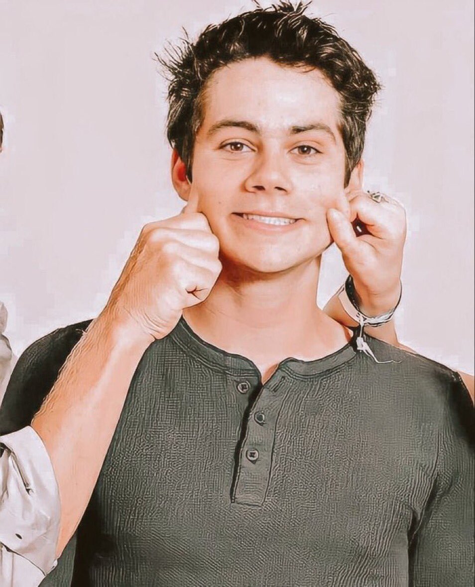 mitchmymaster's tweet photo. 😍 So cute 😍 #DylanOBrien https://t.co/KhaitDougo