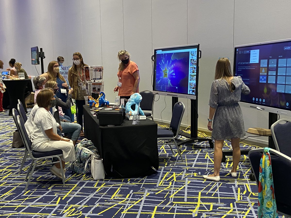 heatherwarrell's tweet photo. Lots of great learning and free goodies in the Innovation Hall now! We see you, @SpheroEdu and @SMARTieAMY!! #JCPSDigIn #JCPSDL https://t.co/pZG6BLV1Tt