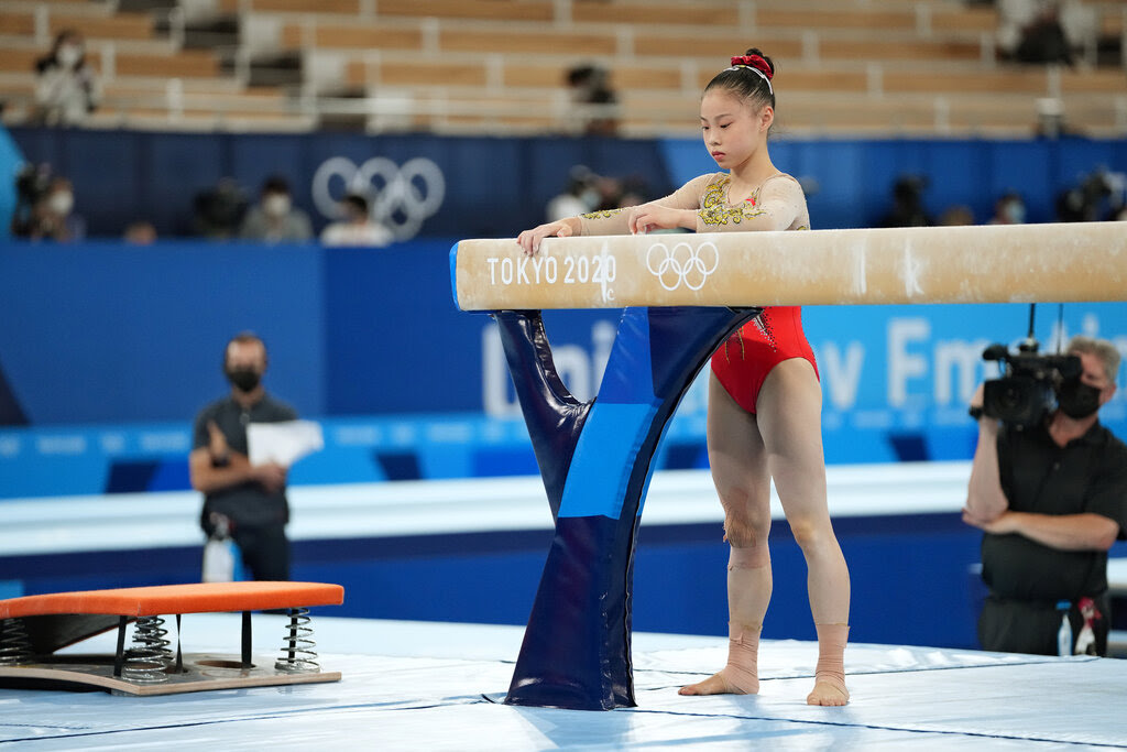 caaquist18net's tweet photo. ✍️ TOKYO 2020 OLYMPICS UPDATE: Chinese 16 years old Guan Chenchen first time ever appearance in Tokyo Olympics games just grab the Gold 🏅medal for China in Women's Balance Beam Gymnastics finals.#CAAQ https://t.co/cVTspLfjIA