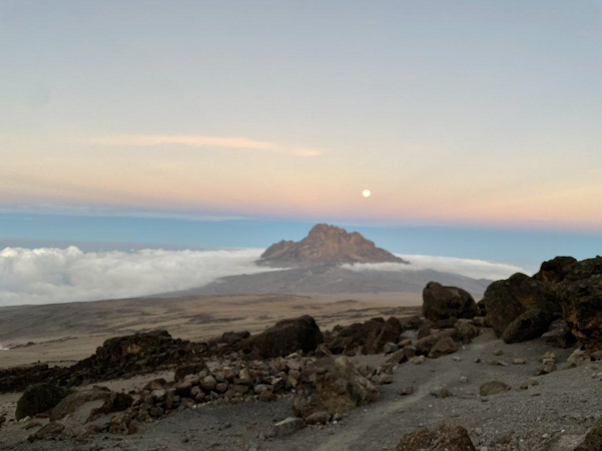 joefooty's tweet photo. Last sunset at base camp. #NoFilter #SummitNight #Kilimanjaro πΉπΏ https://t.co/J6MKR4nEnl