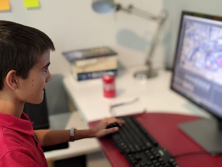 thegiffman's tweet photo. It was an absolute joy to have my 12-year-old son Peter help me with this #CreateWithMarbles project. His creativity and confidence came alive working alongside his Dad. My family-friendly employer @HorizonVP even let us use their @nvidiaomniverse nucleus server to collaborate. https://t.co/JGcmWmz2xe