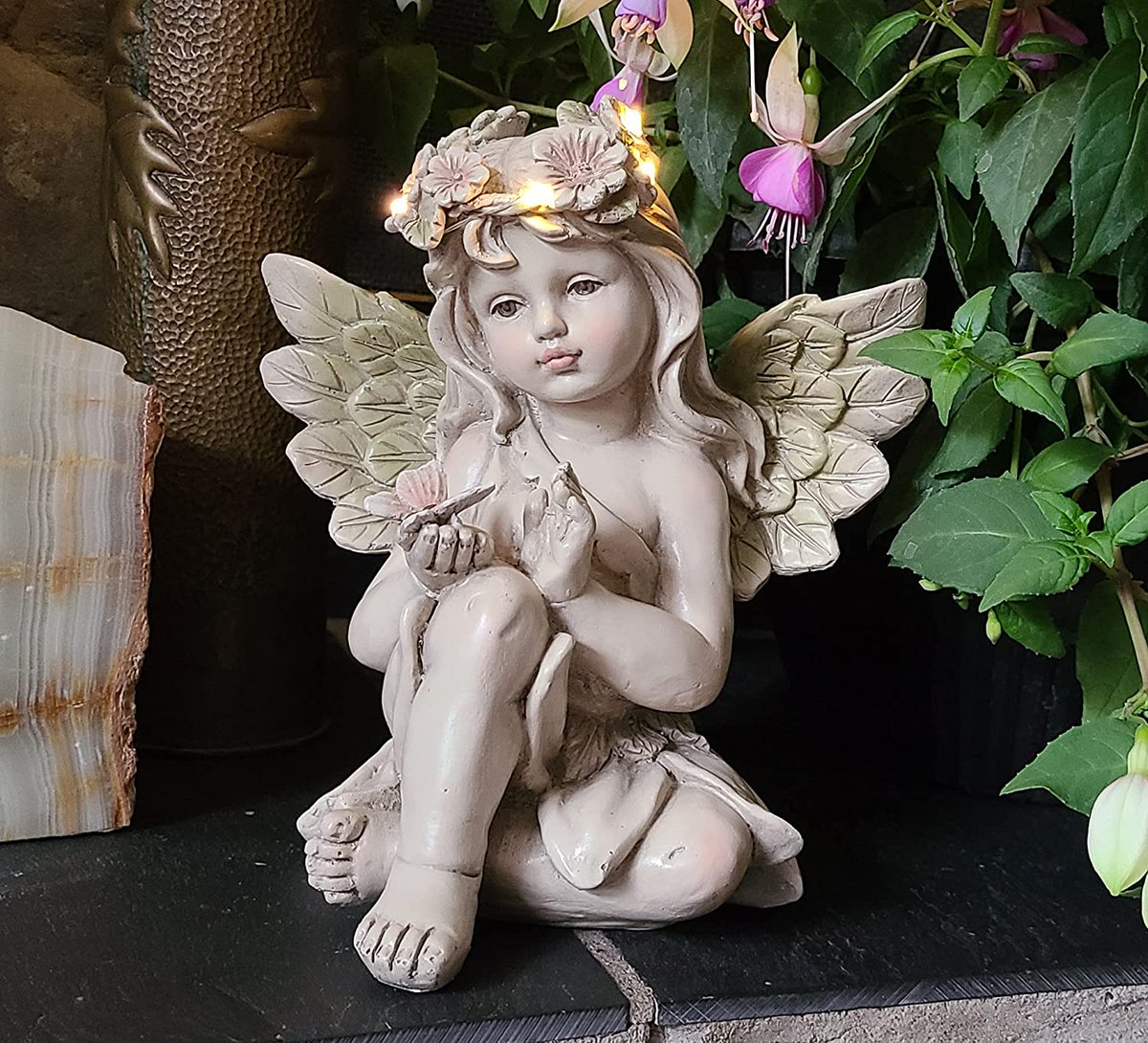 CompostAnd's tweet image. ENVIROMENTALLY POWERED by the sun, the Fairy Statue produces a pleasant Angel halo glow in low light and evening, shining its magical mystical solar light .

.

Shop Now: ttps://www.amazon.ca/Garden-Decor-Rachel-Fairy-Statues/dp/B08BK9KN7S/ref=sr_1_1?

#happycompost #gardenin